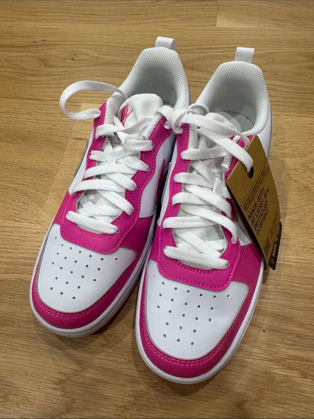 Nike Women’s/Kids Low-Top Dunk Sneakers - White & Hot Pink 6.5Y - Picture 4 of 4